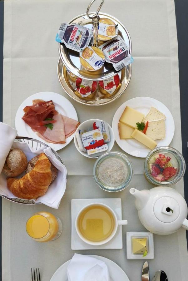 Boutique Hotel La Rinascente Locarno Luaran gambar