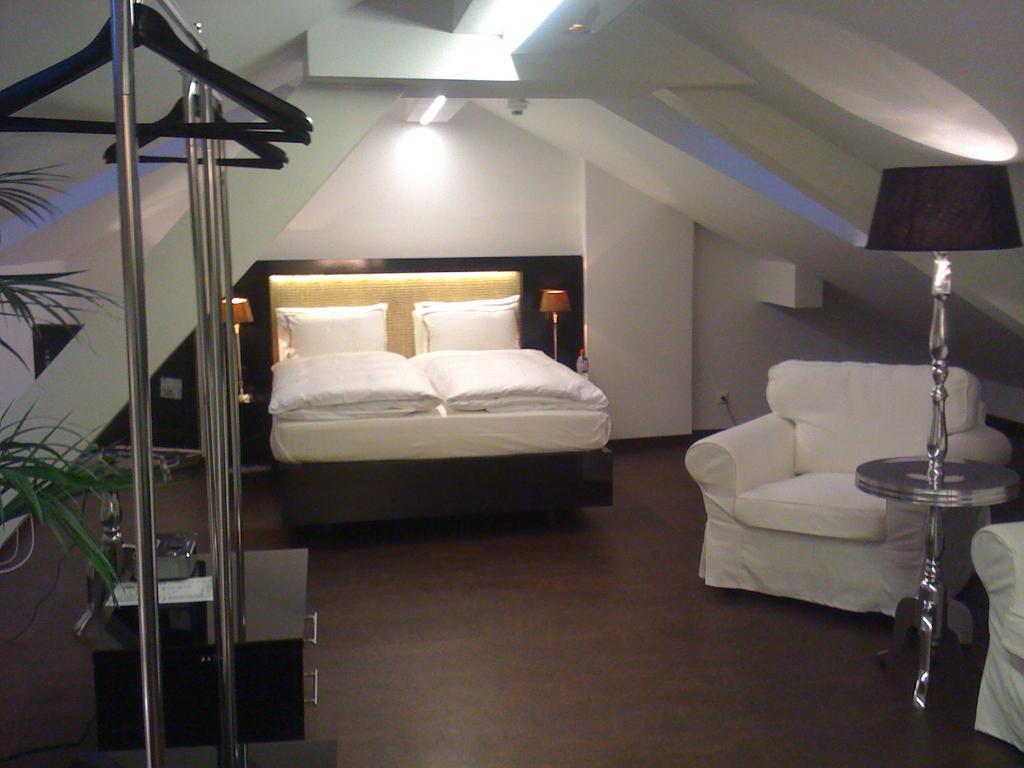 Boutique Hotel La Rinascente Locarno Luaran gambar