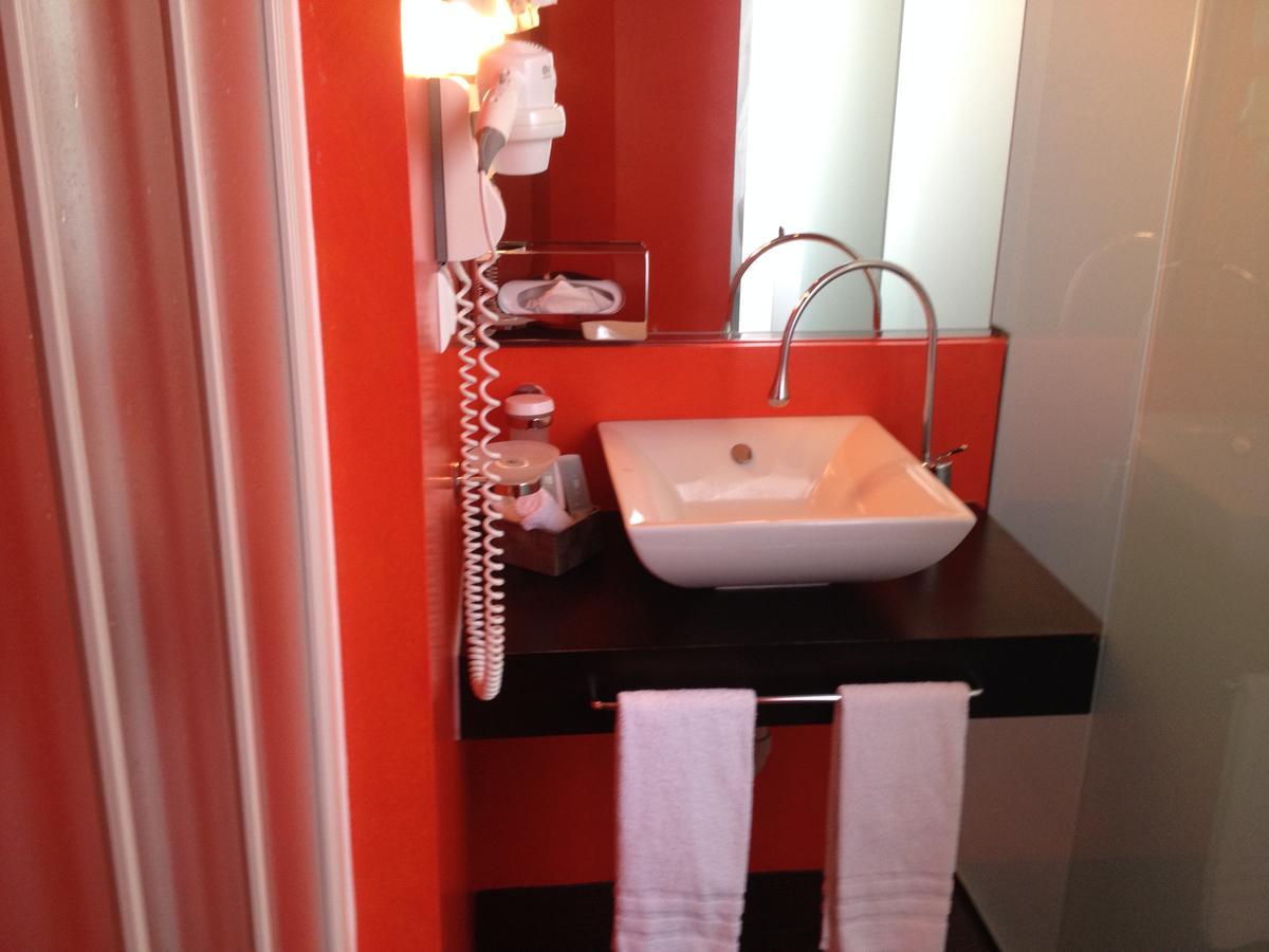 Boutique Hotel La Rinascente Locarno Luaran gambar