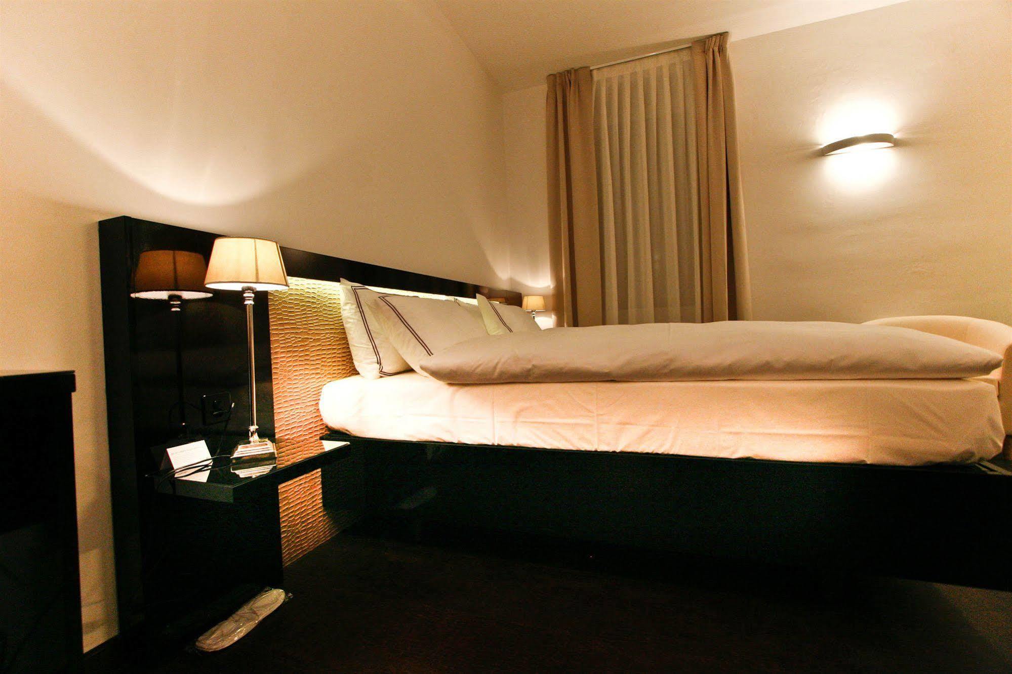 Boutique Hotel La Rinascente Locarno Luaran gambar